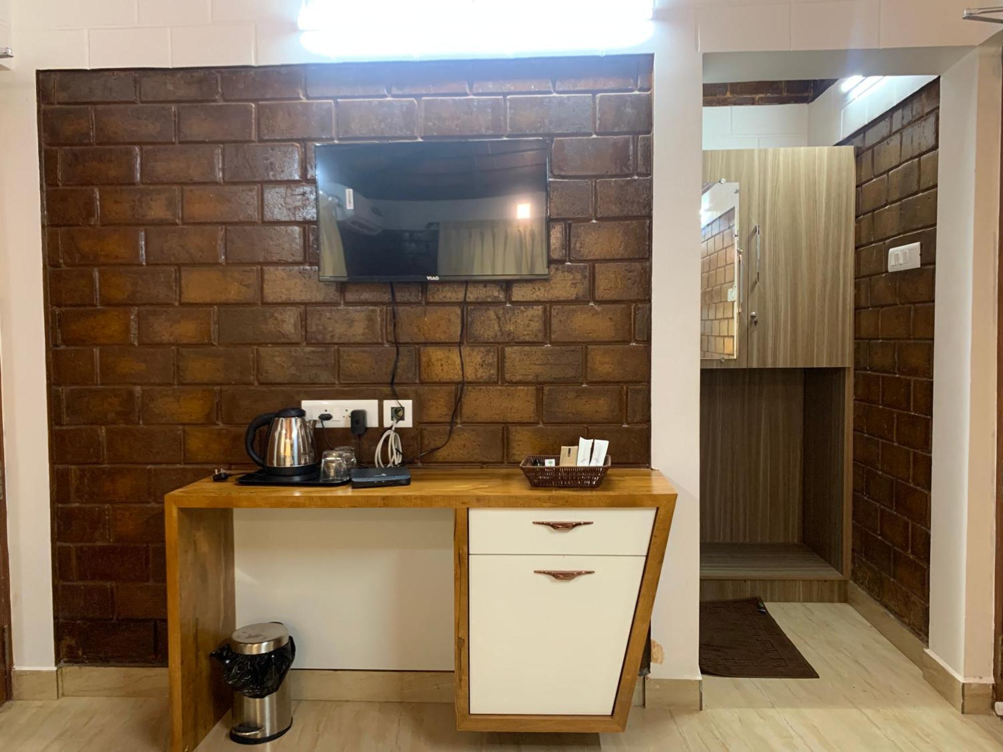Love Green Resorts Palladam Luaran gambar